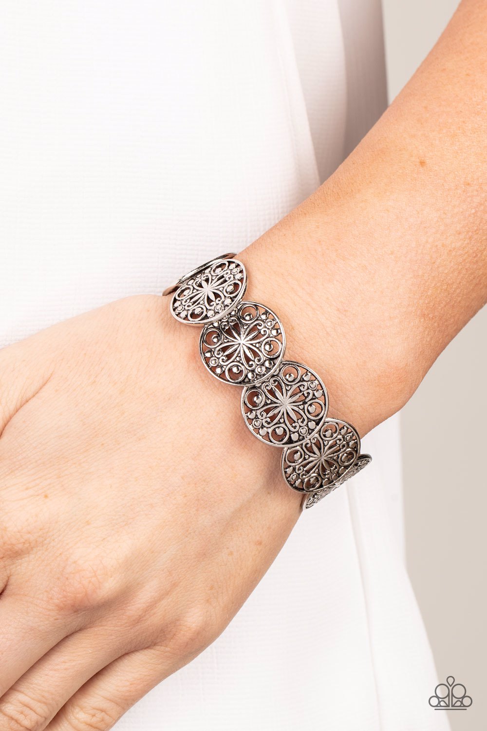 Paparazzi Bracelet ~ Portico Picnic - Silver