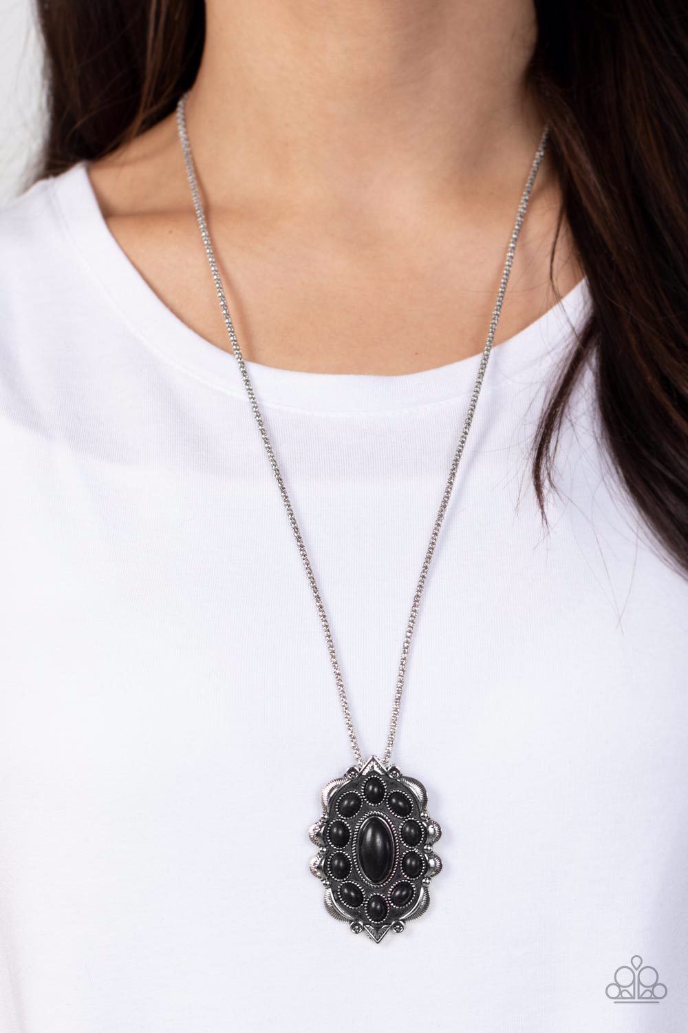 Paparazzi Necklace ~ Mojave Medallion - Black