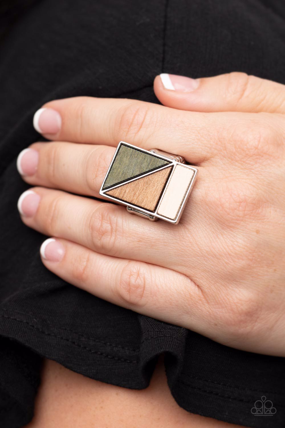 Paparazzi Ring ~ Happily EVERGREEN After - Green