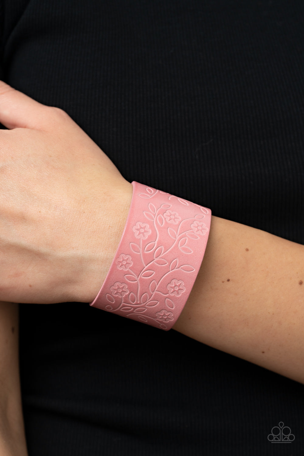 Paparazzi Bracelet ~ Rosy Wrap Up - Pink Urban