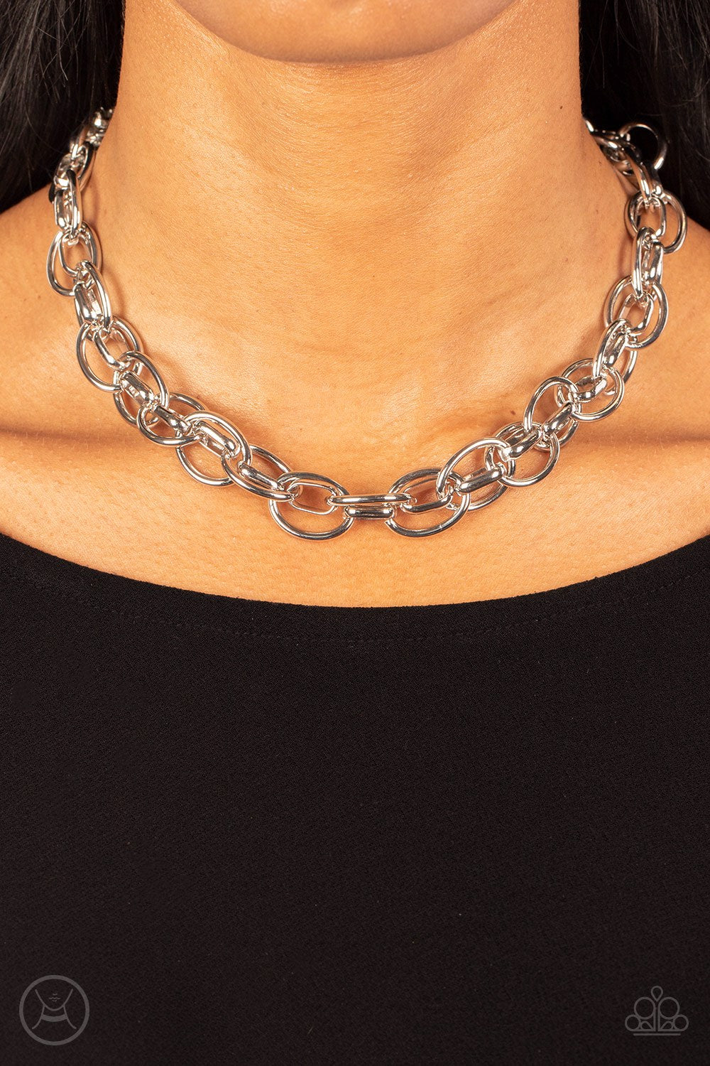 Paparazzi Necklace ~ Tough Crowd - Silver