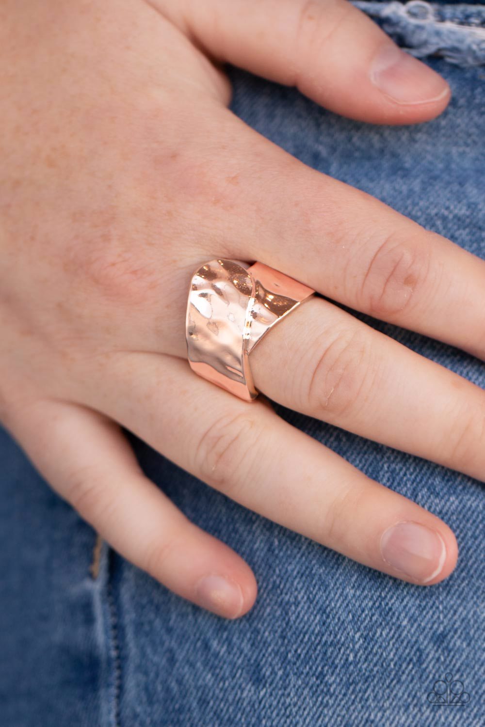 Paparazzi Ring ~ Hidden Troves - Rose Gold