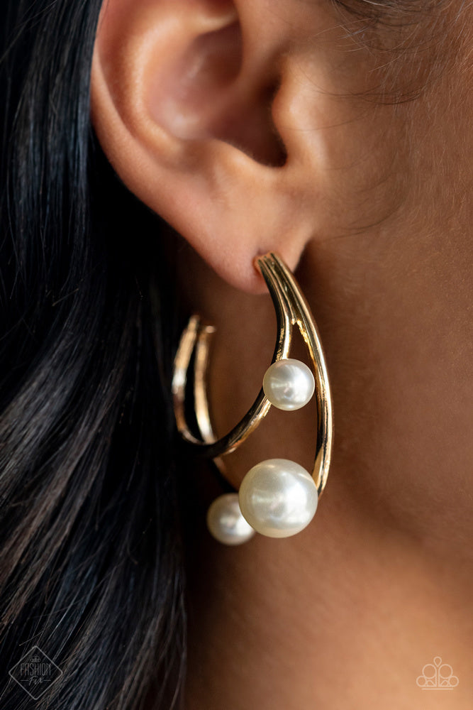 Paparazzi Earrings ~ Metro Pier - Gold