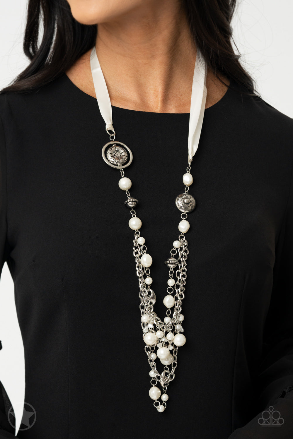 Paparazzi Necklace ♥ All The Trimmings ♥ - Ivory