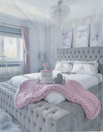 BeJeweled By Julie Pillowcases