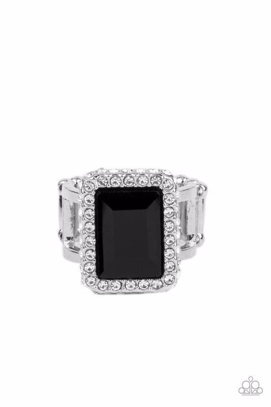 Paparazzi Ring ~ Glamorously Glitzy - Black