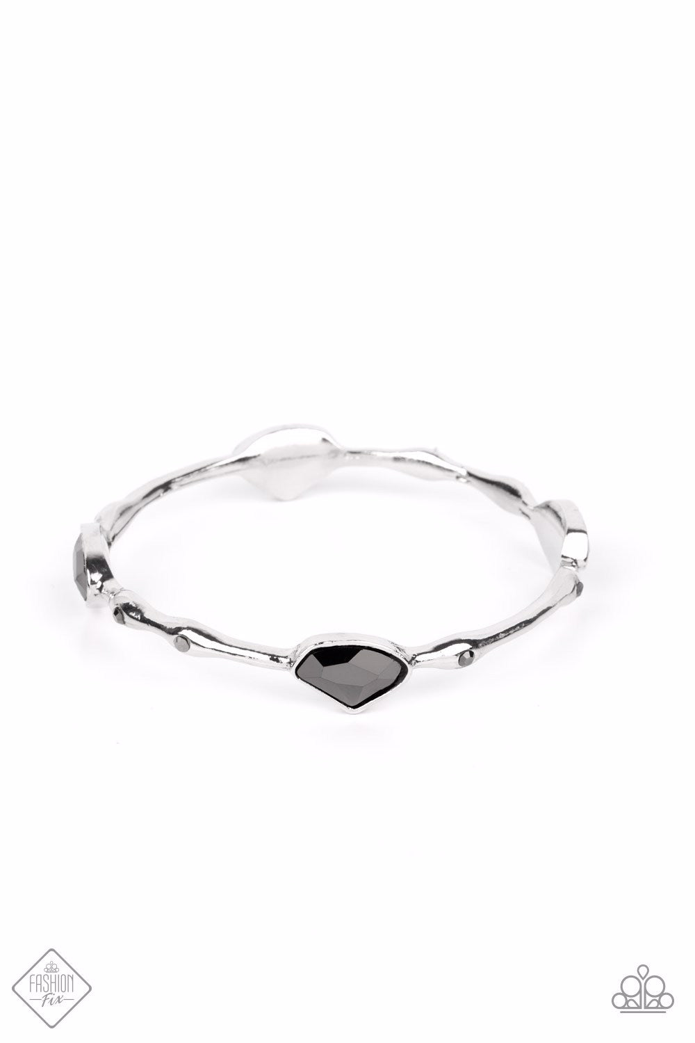Paparazzi Bracelet ~ Chiseled Craze - Silver